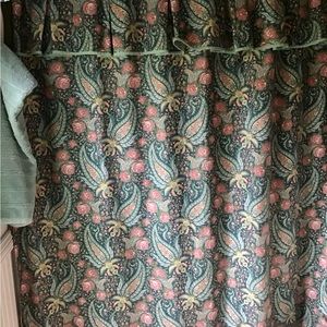 Entire Laura Ashley bathroom accessories. Complete set. Priced 4 quick sale.